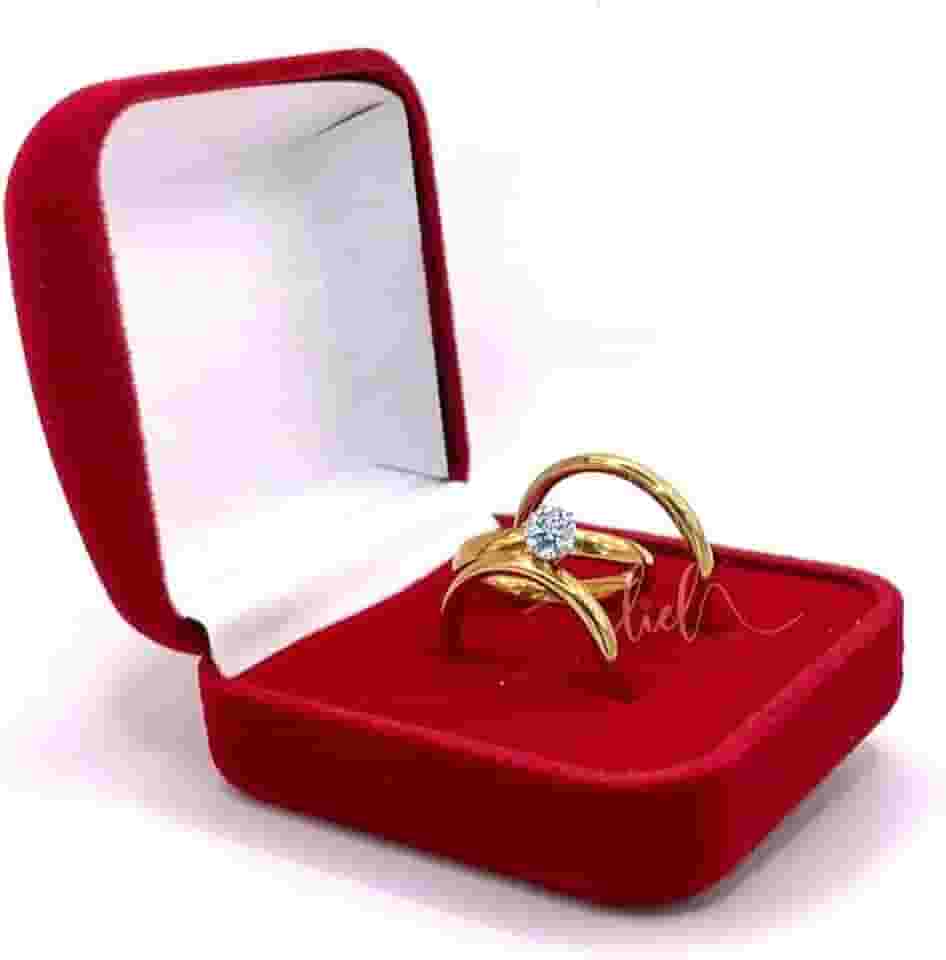 Par De Aliança Lisa Banhada A Ouro 18k Anel Solitário E Caixa Porta Aliança Com Gravação Casamento Noivado