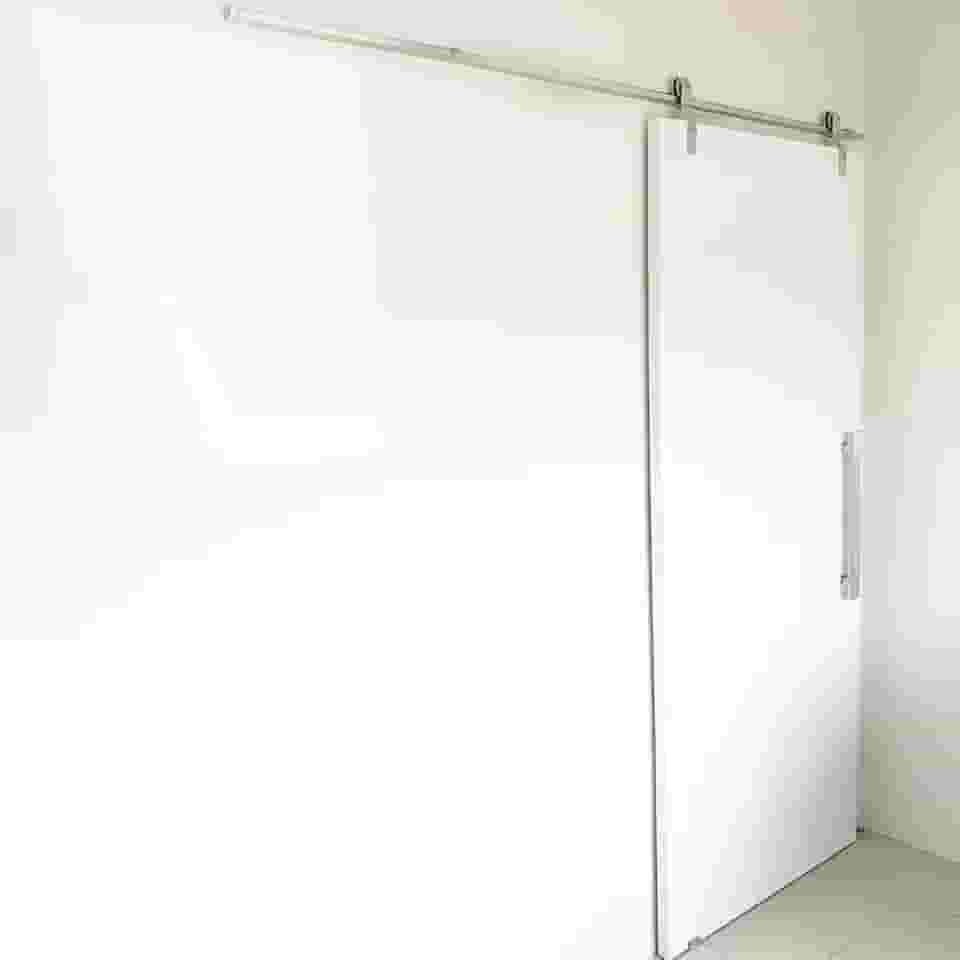 Porta Branca 80cm + Kit De Correr 1,5m + Puxador Flat Polido