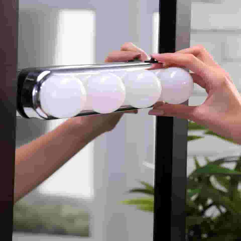 Luz de Espelho Maquiagem Camarim Led 4 Lampadas sem Fio com Ventosa Iluminação Natural Profissional e Portátil