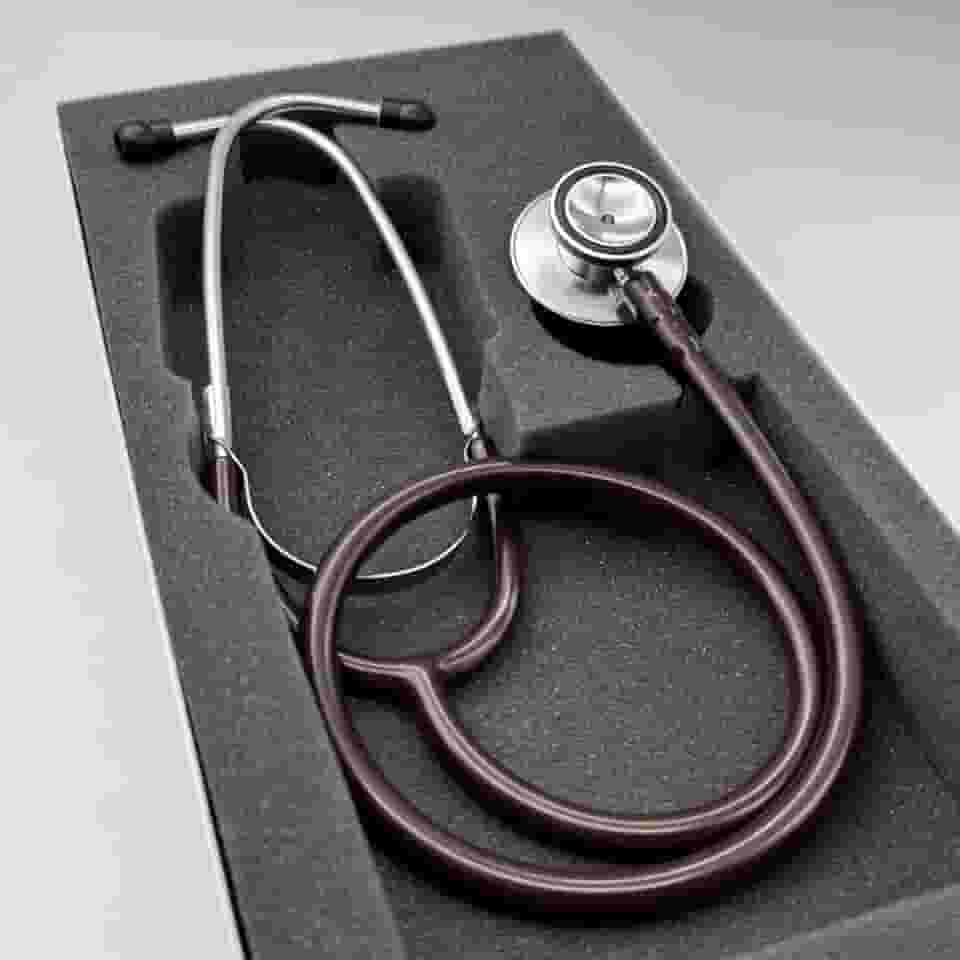 Estetoscópio P.A Med Duplo Adulto e Infantil Enfermagem Estudante Excelente Ausculta (Vinho)