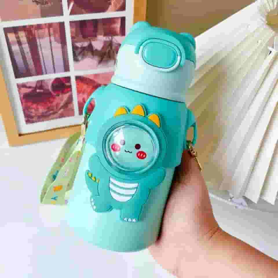 Garrafa Térmica Infantil com Canudo Retrátil e Alça | 500ml | Anti-Vazamento | Design Fofo e Resistente | Cores disponiveis para a coleção (Verde (Crocodile))