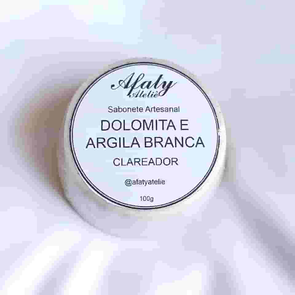 Sabonete de Dolomita e Argila Branca 100g – Clareador, Pele de Porcelana | Afaty
