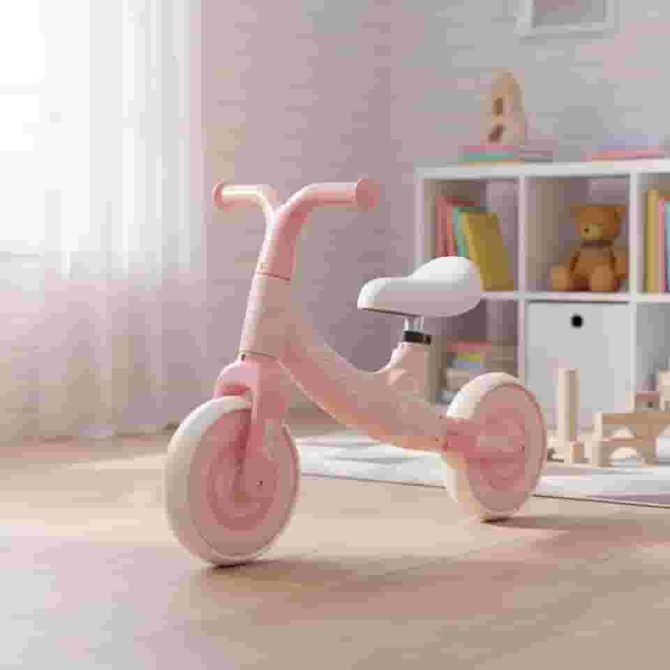 Bicicleta de Equilíbrio Infantil Sem Pedal Rosa Leve, Segura e Ajustável Treina Coordenação, Confiança e Equilíbrio, Ideal para Criança de 2-5 Anos, Rodas Antiderrapantes
