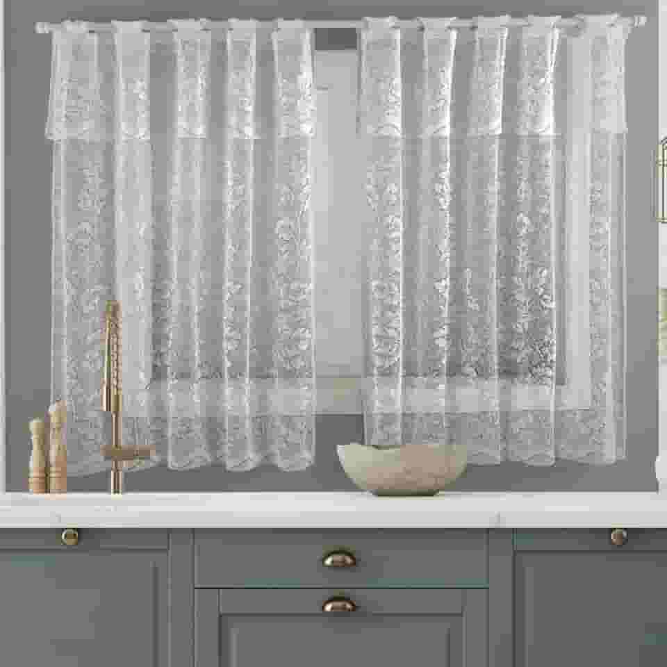 Cortina de Renda Para Cozinha Toda Branca de Varão Simples Desenho Folhagens 2,50m x 1,20m