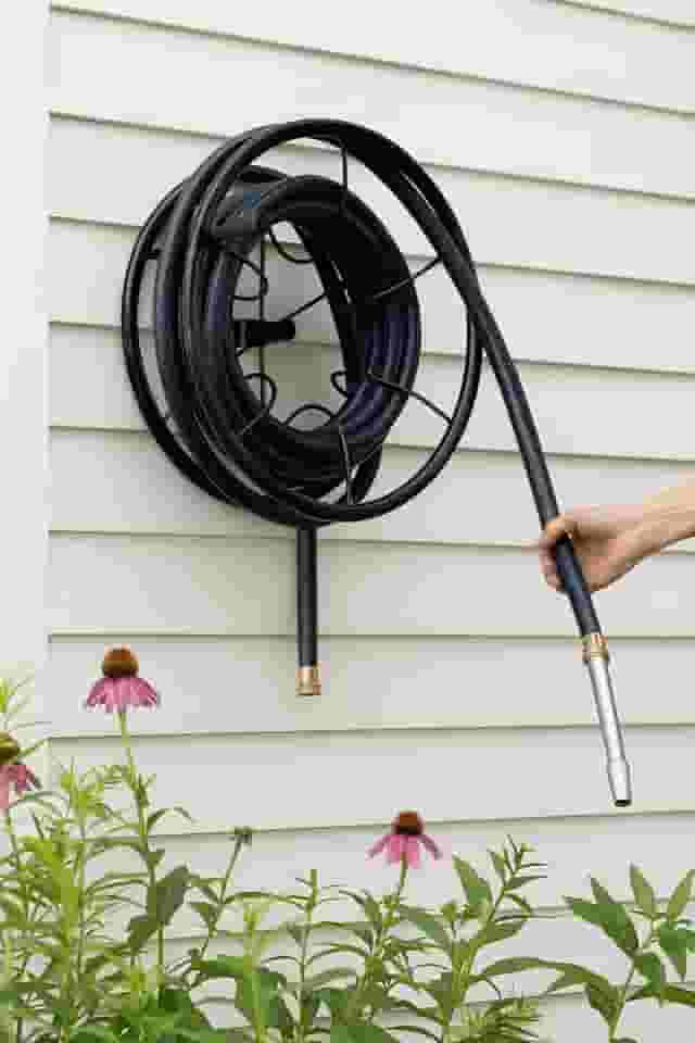 Suporte Enrolador De Mangueira 30m Giratorio P/Muro Parede