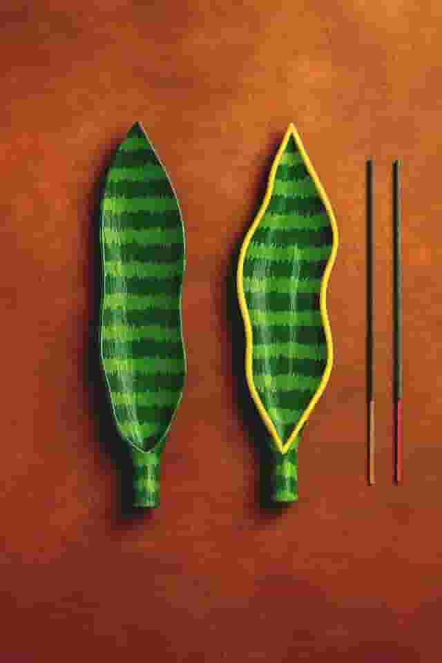 Incensário Folha Espada de São Jorge – Proteção, Decoração e Espiritualidade