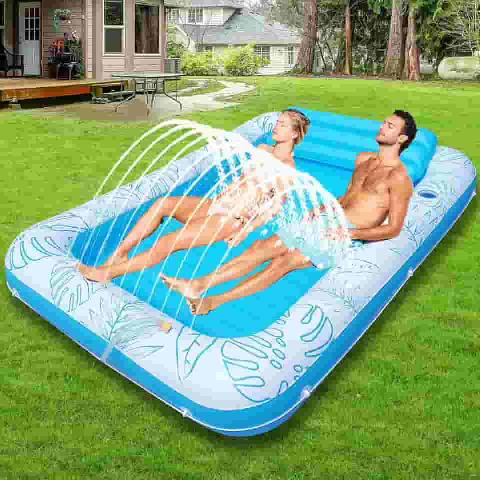 Espreguiçadeira inflável extra grande de 216 cm x 144 cm com irrigador e suporte de copo, jangada de piscina adulto para quintal, praia ou lago, rosa/azul – PVC durável, suporta 199 kg