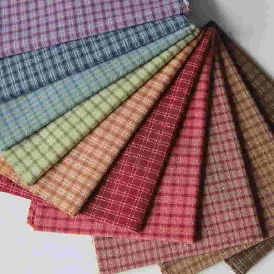 Tecido de algodão xadrez premium pré-cortado de 35 × 50 cm, restos de tecido acolchoado de roupas de boneca, perfeito para costura de boneca, pré-cortado para 0,38 × 0,54 jarda (#2 marrom claro)