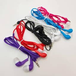 Fones de Ouvido com Fio in Ear, Conector 3,5mm (Preto)