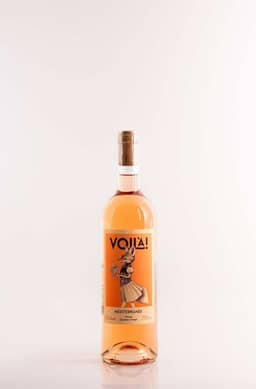 Vinho Rose Voila Mediterranee IGP 2023 Provence, França Seco, Elegante e Refrescante, Aromas Florais e Frutas Vermelhas 750ml