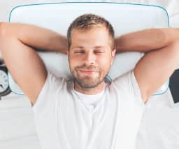 Travesseiro para Dormir de Lado TheraSide Gel