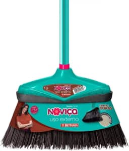 Noviça - Vassoura Uso Externo com Cabo, Bettanin