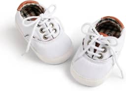 Tênis de lona para bebês meninos e meninas recém-nascidos antiderrapante sola macia Frist Walking sapatos respiráveis para crianças pequenas