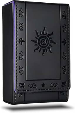 Luck Lab Porta-cartões de tarô de couro – Preto – para a maioria das cartas de tarô de tamanho padrão (serve para o tamanho do baralho com caixa medindo 11 x 7 x 3,25) – Design do sol