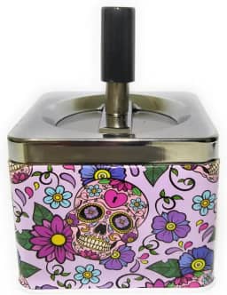 Cinzeiro Metal C/Tampa Anti-Cheiro Giratória À Prova De Vento 8,5x7cm Fechado Automático Caveira Dado Cartas Naipes Premium (Candy Mexican)