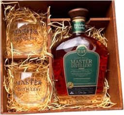 Kit Blended Whisky Com Dois Copos Em Uma Elegante Caixa Mdf