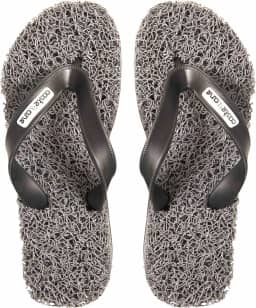 Chinelo Masculino Casual Conforto ideal para pessoas diagnosticadas com Fascite Plantar, esporão de calcâneo, Hiperidrose Plantar e Neuroma de Morton, massageador para seus pés e além disso, dá a sensação de estar pisando em um tapete leve e macio.