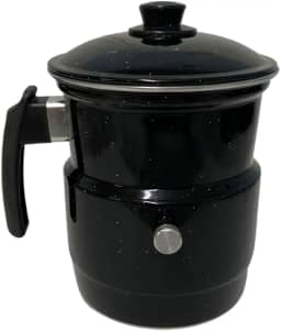 Leiteira, Fervedor de Leite com Apito 1,5L na cor preta.