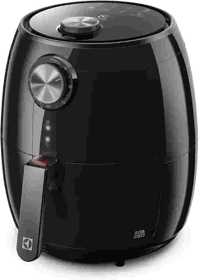 Fritadeira Elétrica sem oleo Electrolux Airfryer 3,2L 8 receitas pré-sugeridas desligamento automático cesto removivel 1400W EAF15 preta 220v por Rita Lobo