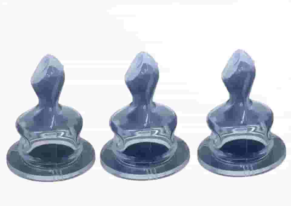 Bico de Mamadeira 100 % Silicone c /3 unidades, Anatômico - ( não serve na mamadeira boca larga) Sonne. Transparente, Incolor.