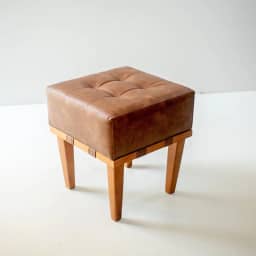 Puff Banqueta Quadrado Apolo Para Sala Madeira Maciça Em Couro