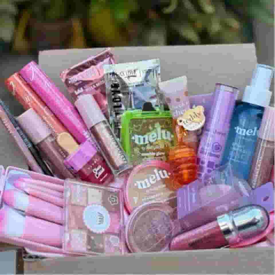 Kit 20 itens Produtos Maquiagem, Acessórios, Skin Care, Capilar Diversas Marcas