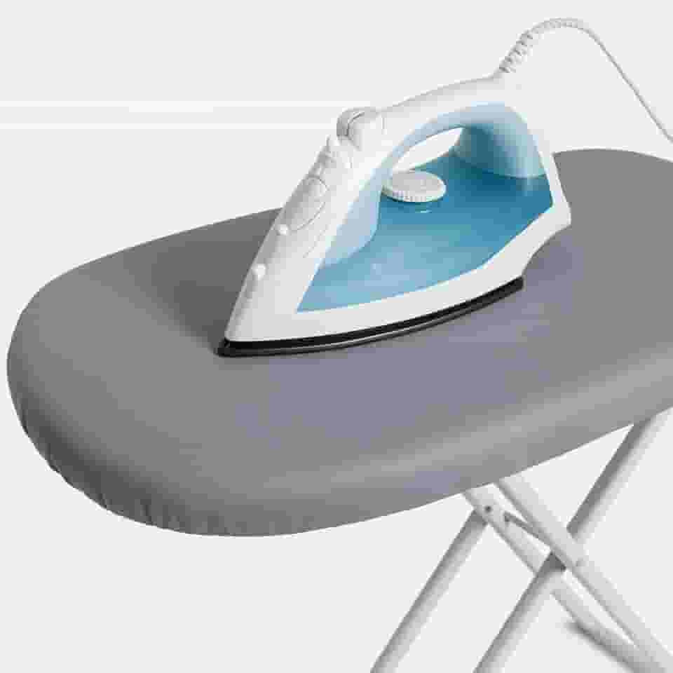 Forro Térmico Premium Para Tábua de Passar Metalizado 120 x 45 cm Com Proteção Térmica e Ajuste Universal Cinza