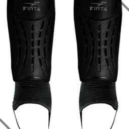 Caneleira De Proteção Com Tornozeleira Finta Fúria Adulto