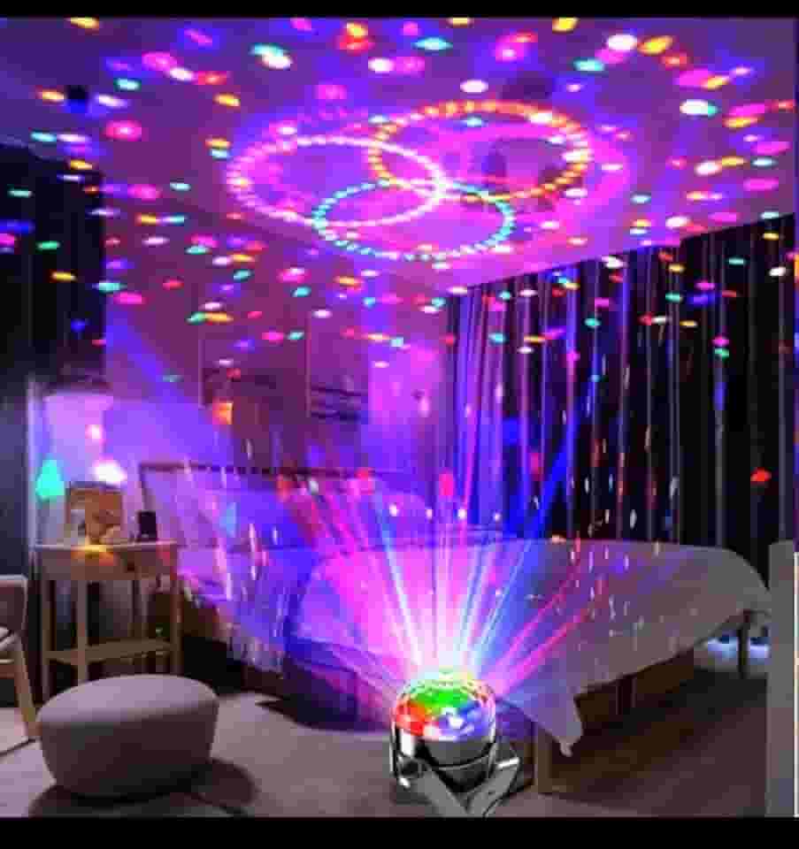 Projetor de Luz LED Disco, Iluminação Festa com Efeitos Multicoloridos, Luzes Rotativas para Decoração de Ambientes, Cores RGB, Fácil de Instalar eTransportar