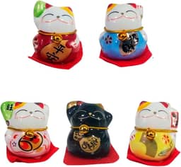 Gato da Sorte Japonês Maneki Neko DT1183E Gatinho da Sorte Japonês, 5 Pçs. O Maneki Neko é Um Símbolo de Boas-vindas, Boa Sorte e Riqueza na Cultura Japonesa, Atrai Riqueza e Fortuna Para Sua Casa.