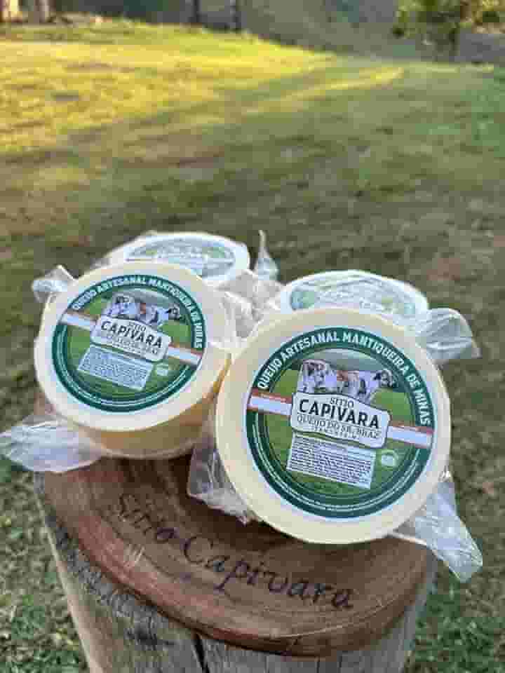 Queijo Minas Meia Cura Delicioso - Maturação 20 dias - Combo com 2 peças de 1kg cada