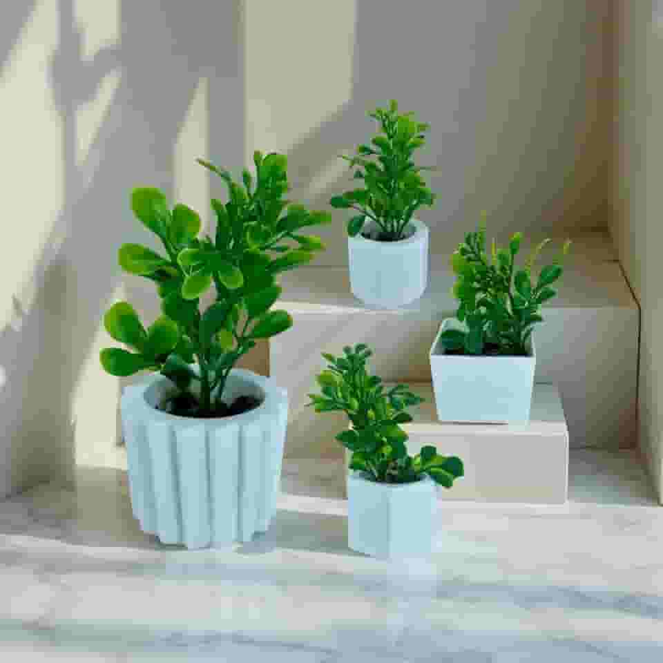 Kit 4 Vasinhos com Plantas Artificiais Realistas