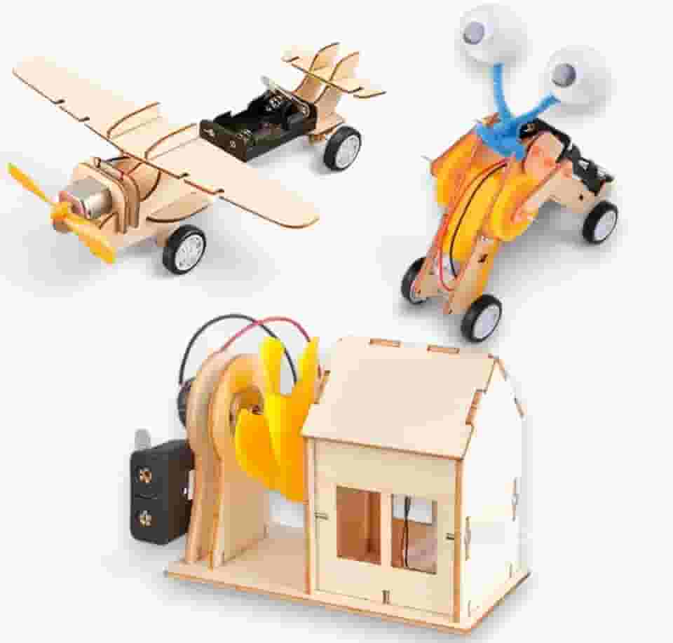 Kit Educativo 3 Brinquedos de Montar de Madeira DIY STEAM Casa Robô e Avião