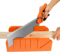 Caixa de esquadria com serra para cortes de madeira em ângulos de 22,5° 45° e 90° caixa de esquadria de plástico laranja e conjunto de serra de aço SK5 (laranja)