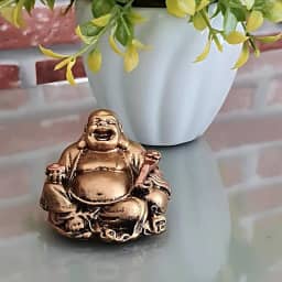 Buda Chinês Sorridente Fortuna Riqueza Dourado Resina 5 Cm