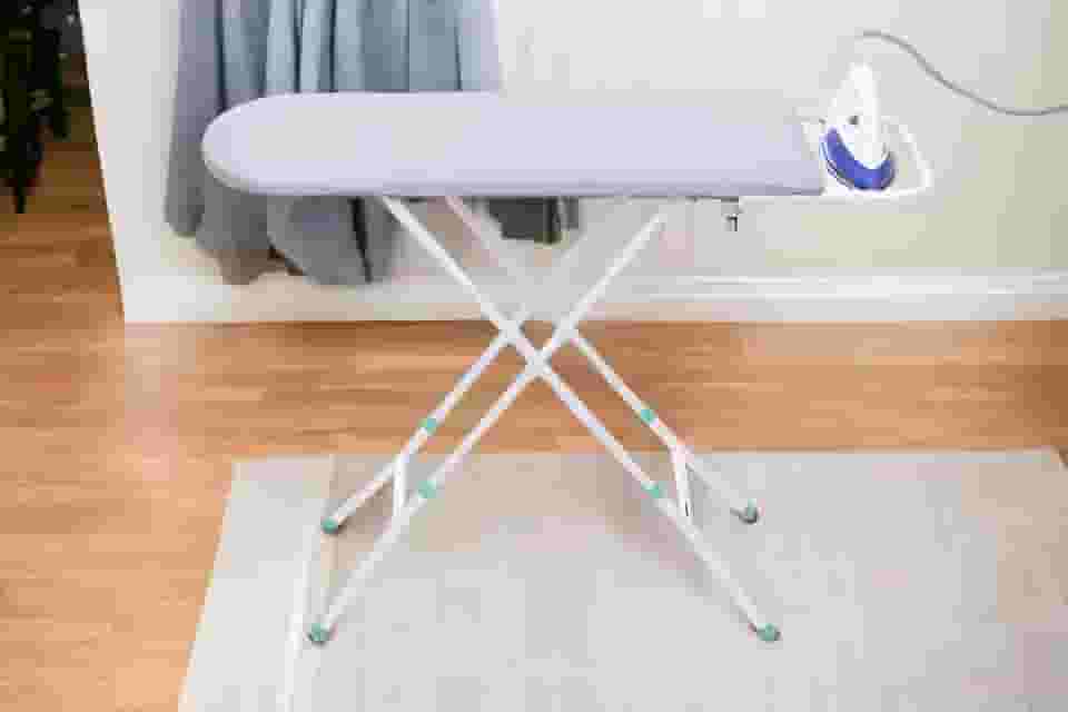 Genérico Tábua de Passar Roupa Com Suporte para Ferro e 3 Regulagens de Altura - Madeira Ecológica - 90 cm x 34 cm x 90 cm