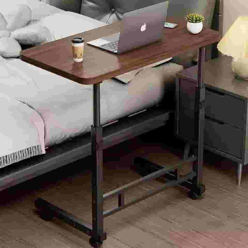 Mesa Notebook Multifuncional com Rodinhas e Altura Ajustável – Home Office, Escrivaninha para Computador e Estudo (Marrom com preto)