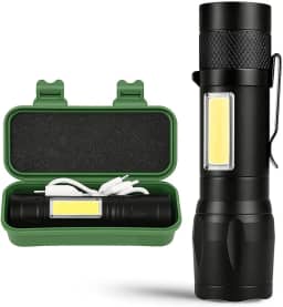 Lanterna Tática LED Recarregável USB – Super Potente, Zoom Ajustável, 3 Modos + COB Lateral, Resistente à Água – Ideal para Camping, Trilhas, Pesca, Emergências e Uso Profissional