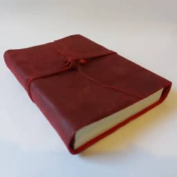 Diários de Viagem em Couro Caderno Grande 200 Folhas (Vermelho Estonado)